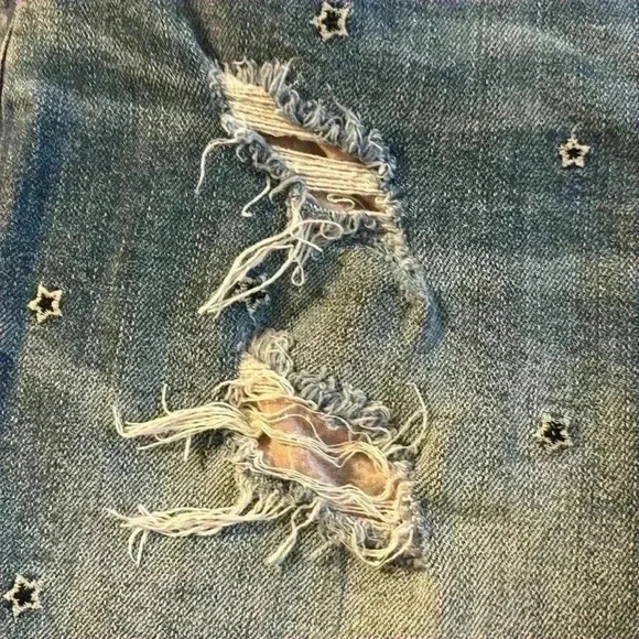 Lucky Brand The Roll Up Shorts - Picture 2 of 10